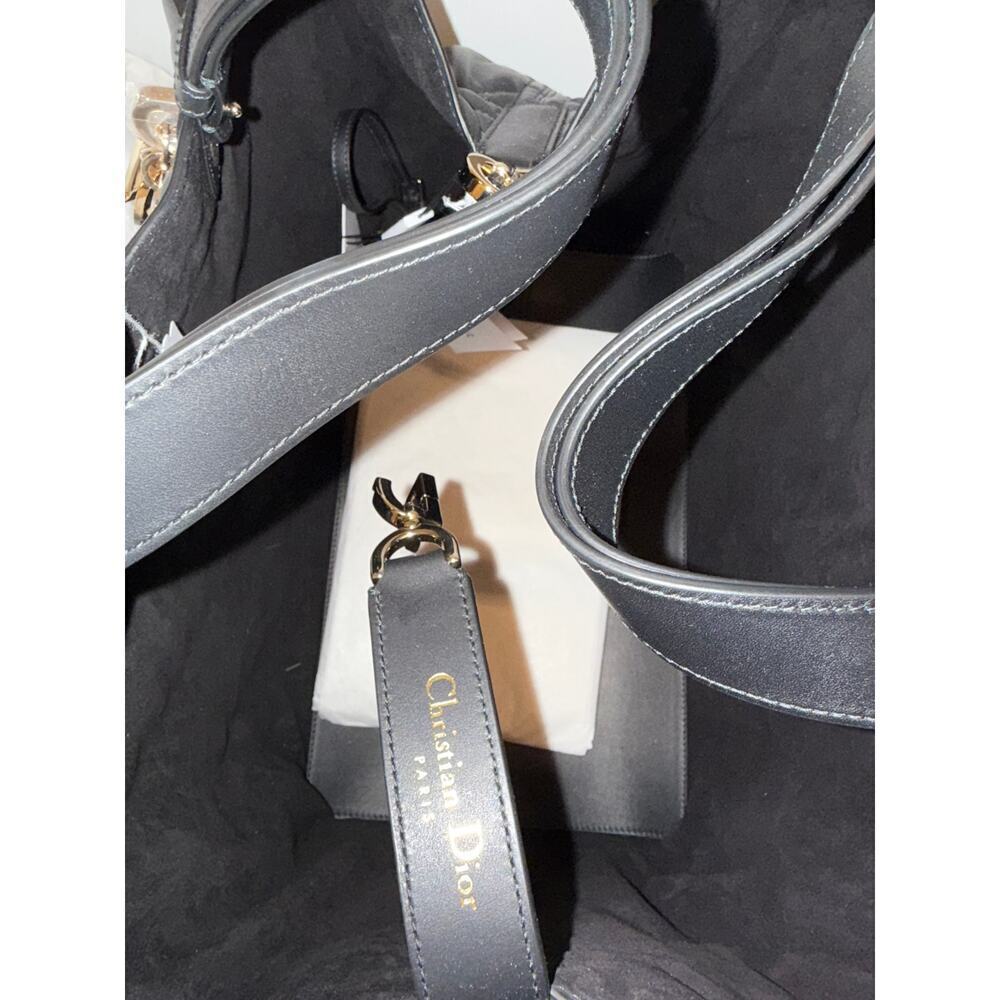 Christian Dior Cannage Toujours Large - Picture 2 of 7